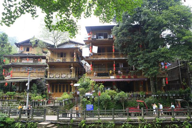 人间烟火气，最抚凡人心之上里古镇（原创）