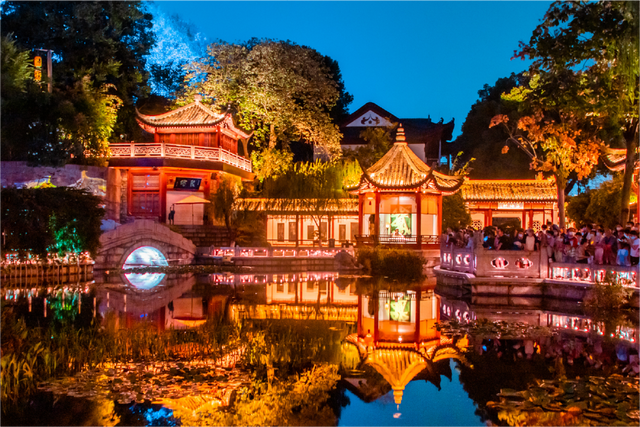 “夜上黄鹤楼”闪耀“我喜爱的湖北品牌”，荣膺银奖！