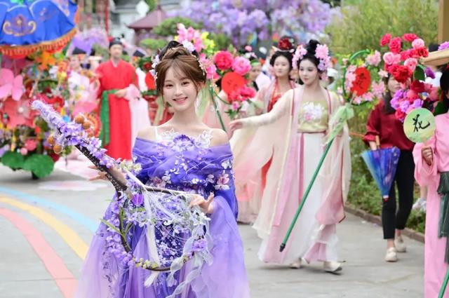 话题播放量达3.4亿次!观音山实力火爆出圈,来了就好,越来越好~