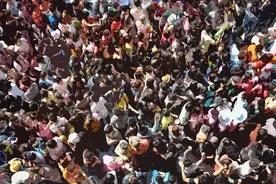 每日一成语：水泄不通图片