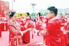 山西：结发礼、对拜礼、合卺礼…七夕甜蜜加倍！百对新人喜镇办喜事图片