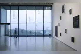 反叛者韩东：一些诗人因为戏剧化而走红，其实诗歌边缘化很正常图片