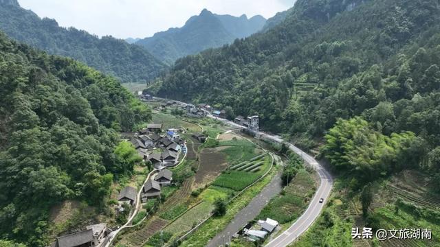 湖南这12条路美出了名,哪条路过你家?