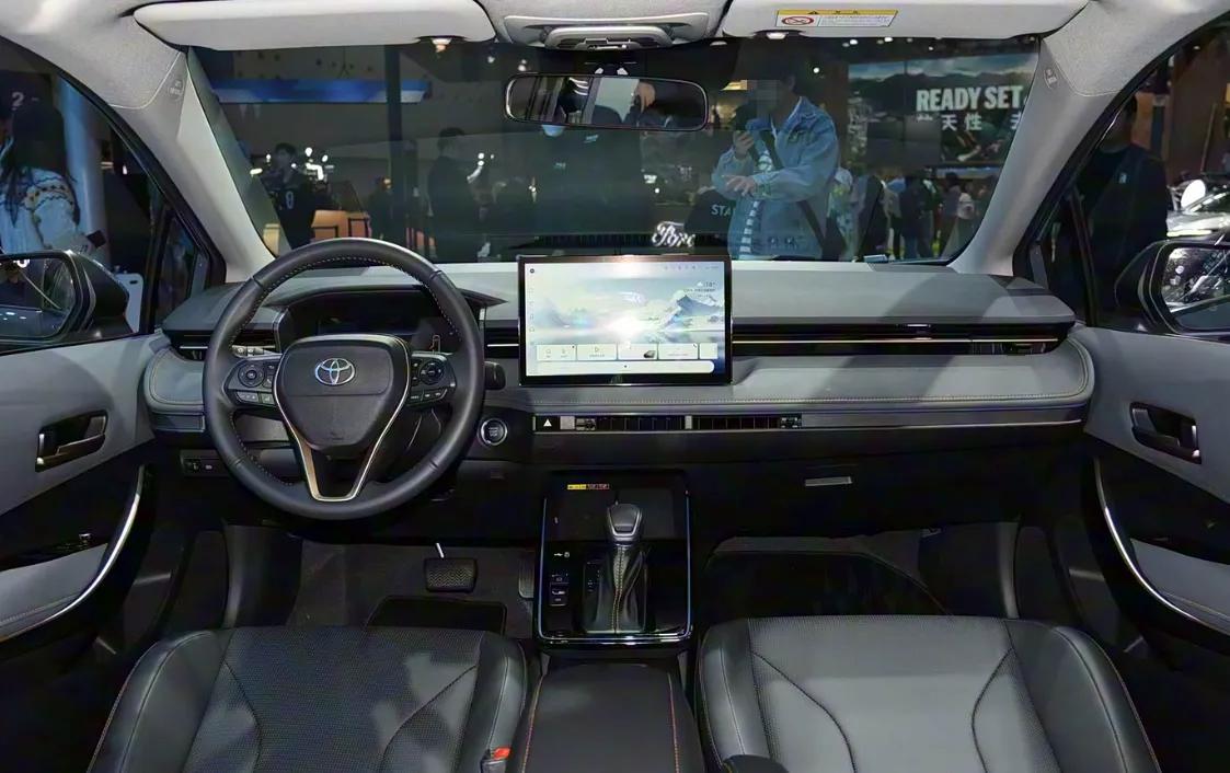 卡罗拉suv2026款型报价表_卡罗拉空间动力升级_2026款卡罗拉评测