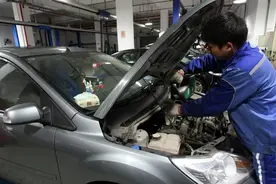 听我一句劝， 路上为啥没有专修新能源汽车的维修厂！坑来了图片