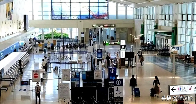 高市早苗闯大祸，派亲信窜台后，不到24小时	，46条中日航班全清零