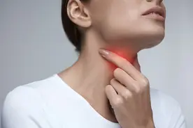 喉咙肿、吞刀片，攻击嗓子的病毒来了？医生：教你4个方法缓解图片