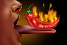 手心脚心发热，可不能只是泻火，要找到根源。图片