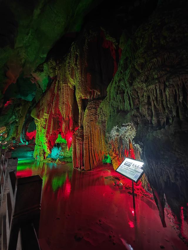 重庆酉阳桃花源，必须点赞！