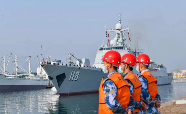 美菲已经用行动证明：一旦开战，我国航母根本无法通过巴士海峡？