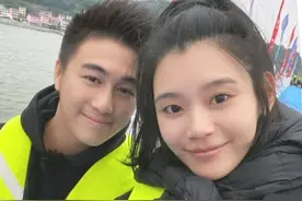 再看奚梦瑶，才知道她逃不出四太的手掌心，何猷君把她攥的很紧图片