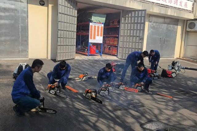 孖髻山，“上锁”！