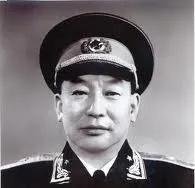 薄一波的两位亲家，一位开国将军	，另一位官至副国级，分别是谁？