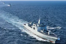 055大驱首舰入役5周年，官媒透露其在台岛东部，反击外军秘闻图片