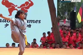 世界少林功夫之星出炉！安阳9岁女孩张思璇朝天蹬博得满堂彩图片