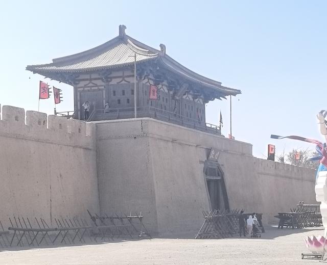 西出阳关无故人，阳关现在还有什么遗迹吗？阳关大道通往何方？