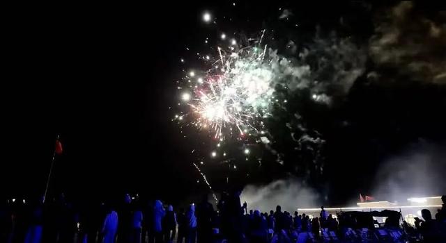 假期过半！呼和浩特人夜生活新地标，今晚就安排！