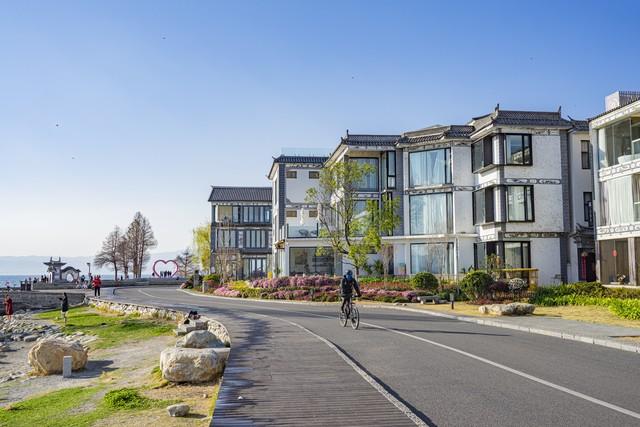 清明最适合去的20个地方大合集，从江南烟雨到塞外杏花，一次看够