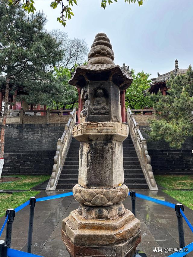 华严寺：“八大辽构”之七，拥有最美辽塑菩萨和最美古代书橱