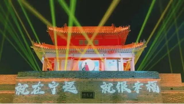 泳装卖3万!《乘风踏浪》带火后,兴城如何用3桶油漆留住游客2天