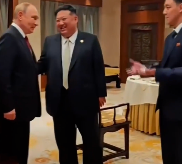 朝鲜电视台播出金正恩出席九三阅兵纪录片，朝驻华使馆内部画面首次展示
