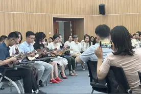 阵阵“夜校风” 吹来沈阳青年生活“新夜态”图片