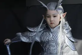 用一次性筷子、橡皮泥、夏威夷果壳等 宝妈就地取材花七天为儿子制作敖光同款造型图片