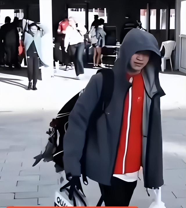 全红婵归队了！她变化真大，身材高挑颜值抢眼，留了长发气场强大