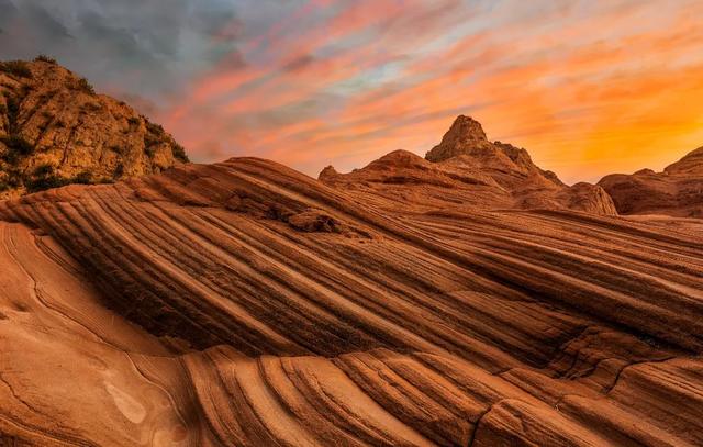 靖边波浪谷，一个很像火星的地方，美得无以言表，值得一去