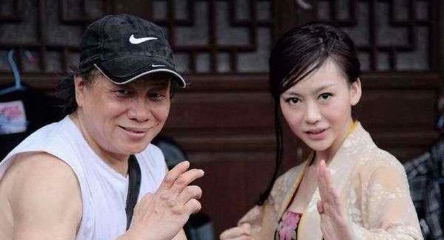 钱再多有什么用！梁小龙遗孀现状	，给所有“老少恋	”夫妻提了个醒