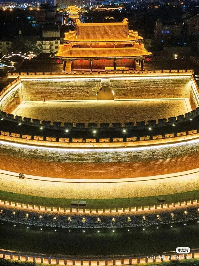 比大理浪漫！比昆明更近！高铁直达阳光小城，2万株蓝花楹美疯！观海登山，美食吃到爽！