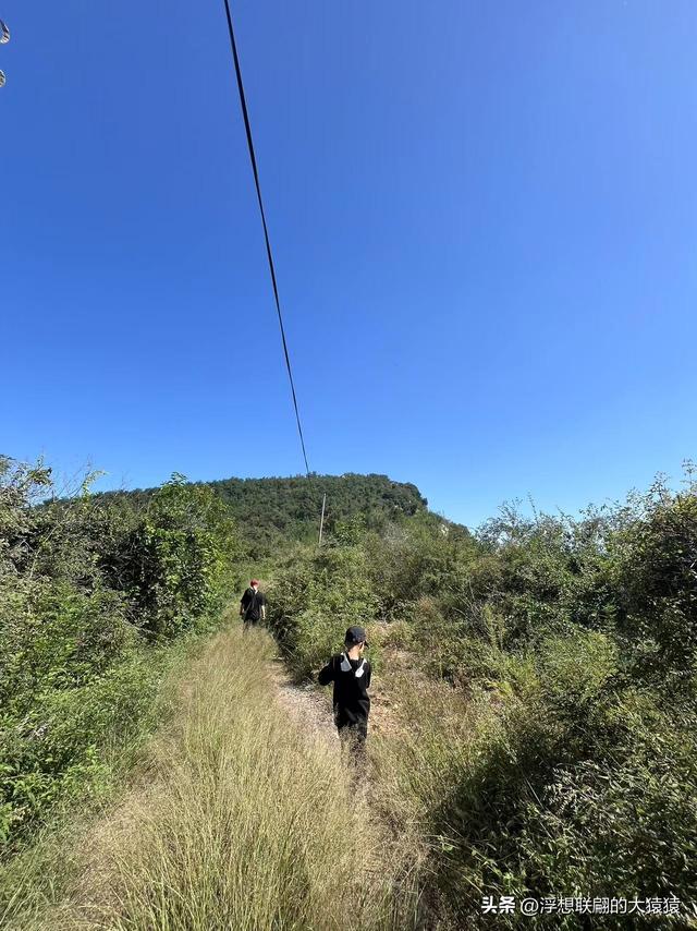 我，终于登上了岳阳山之巅！（博山登山记）