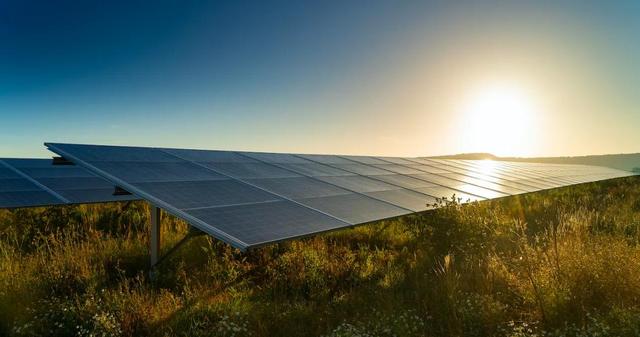 马斯克预言成真！全球争抢的不是芯片 而是中国20万一台的变压器