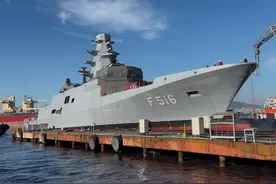 土耳其同时下水2艘“伊斯坦布尔”级护卫舰 海军现代化迎来里程碑图片