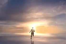 我从小是吃嫂子奶长大，嫂子去世，因没有儿子我执意披麻戴孝打幡图片