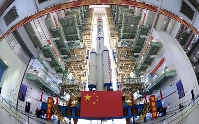 美论坛：如果中国禁止美国加入中国空间站，美国是否能将其击落？