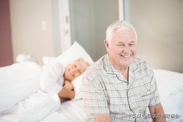 晚上十点前睡觉错了？医生提醒：过了60岁，睡觉要尽量做到这4点