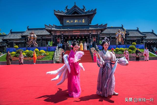 潮玩邂逅影视，电竞燃动江湖！五一假期象山影视城解锁旅游新玩法
