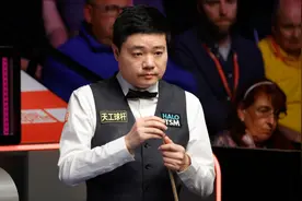 4月27日斯诺克世锦赛战报，丁俊晖1-7卢卡，主任战术选择太冒险图片