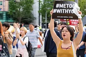 魔幻对线：韩国女权为何走向巅峰，又被男权“反杀”？图片