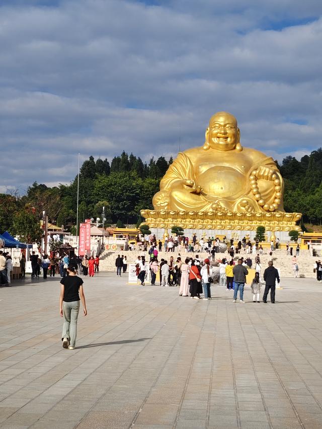 南行漫记：游锦屏山，看世界第一大弥勒佛。