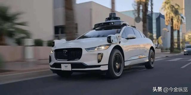 Waymo 150亿砸出“虚胖”车队？被特斯拉“轻资产”玩法降维打击！