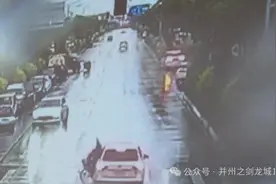 交警叔叔变老师 上好“开学第一课”图片