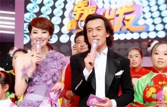 讨好大佬，陪睡上位	，遭央视"开除"，她身上的标签哪个才是真的