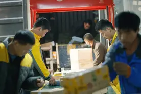 退休中人待遇捋顺提速，补发数额喜人，晚一年多发700元引不公？图片