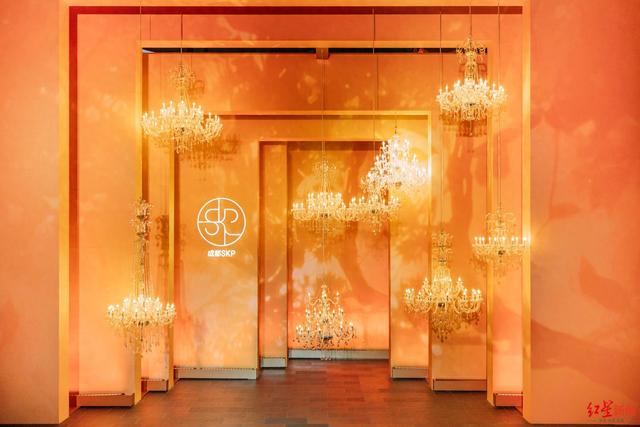 共绘消费新图景，成都商业化身文化艺术舞台