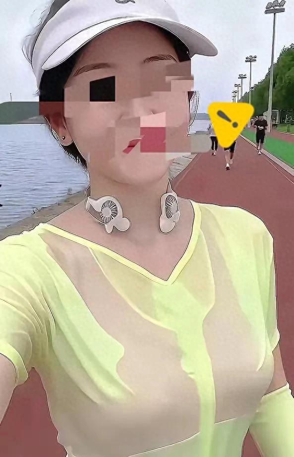 因没穿运动内衣	，晨跑被偷拍上热搜？这背后的真相，让人细思极恐