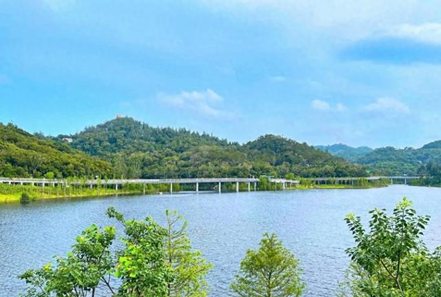 厦门山海健康步道景观节点东山环廊，隐藏在厦门闹市中的世外桃源