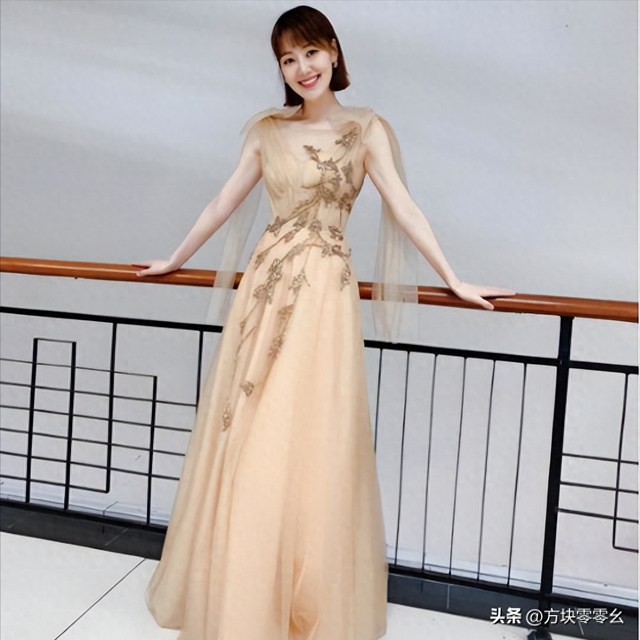 私生活混乱？遭央视“开除”？被传与小尼结婚的她，如今怎么样了