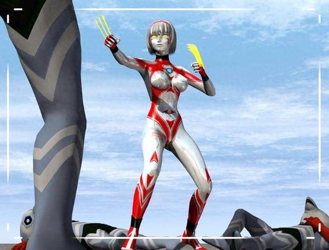 美女奥特曼被怪兽摸（原以为奥特曼皮套中都是男孩）